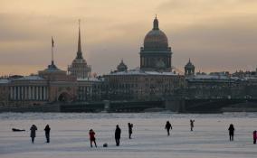 Жителей Петербурга 11 января ожидают мокрый снег и гололедица