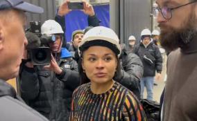 Ксения Шойгу посетила Средне-Невский судостроительный завод в Петербурге