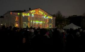 В Кировске с помощью лазерной проекции показали сюжет о прорыве блокады Ленинграда