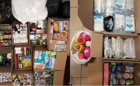 Жители Соснового Бора отправили пациентам военного госпиталя гуманитарную посылку