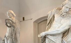 Русский музей в Петербурге реставрирует скульптуры из сада Строгановского дворца
