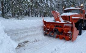 33 тысячи км дорог очистили в Ленобласти за выходные дни