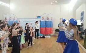 В посёлке имени Свердлова празднуют годовщину воссоединения Крыма с Россией