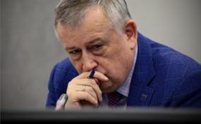 Александр Дрозденко поможет многодетной жительнице Волхова с новым жильем