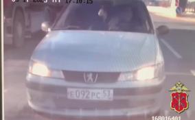 Погоня за разыскиваемым автомобилем в Ленобласти попала на видео