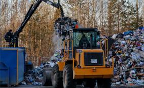 Российский экологический оператор будет отслеживать маршруты более 200 мусоровозов в Ленобласти