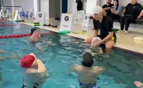 Дети-спортсмены из Ленобласти прошли тренинг по спасению в самом глубоком бассейне России