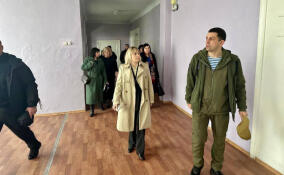 Министр образования ДНР высоко оценила работу Ленобласти по ремонту детсадов и школ Енакиево