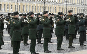 На Дворцовой площади прошла репетиция сводного военного оркестра к Параду Победы