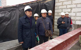 Глава комитета по строительству Ленобласти оценил ход работ на двух объектах в Лодейном Поле