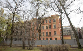 В этом году завершится реконструкция здания бывшей школы Садовникова и Герасимова на Каменноостровском проспекте