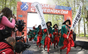 Петербуржцы отметят День города забегом в костюмах Петра Первого