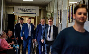 Встреча губернатора Ленобласти Дрозденко со студентами медицинского университета Мечникова в фоторепортаже ЛенТВ24