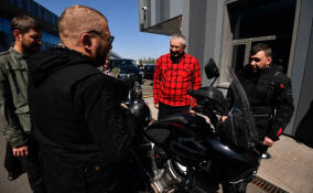 Губернатор Ленобласти провел экскурсию по региону главе ДНР Денису Пушилину на мотоциклах