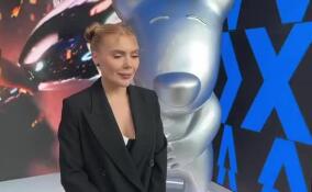 Телеведущая и певица Карина Кросс поделилась с ЛенТВ24 своими впечатлениями от ПМЭФ-2023