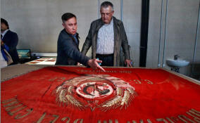 Фоторепортаж ЛенТВ24: Александр Дрозденко посетил Международный центр реставрации в Рождествено