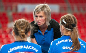 Тренер по гандболу из Пикалево Тамара Кузьмина стала лучшей на всероссийском конкурсе