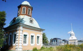Власти Петербурга намерены подать в суд на хозяина дозорной башни Галерной гавани