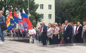 В Выборге состоялся торжественный митинг под названием "Время выбрало нас"