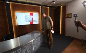Александр Дрозденко побывал в новой телестудии канала ЛенТВ24 в Енакиево