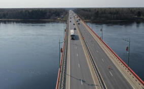 Движение на трассе «Кола» перекроют 5 сентября из-за разводки Ладожского моста