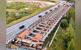 Дорожники готовятся к надвижке пролета второго моста над Мурманским шоссе в Кудрово