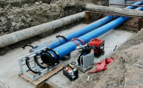Ремонт водопровода в Киришах продолжается