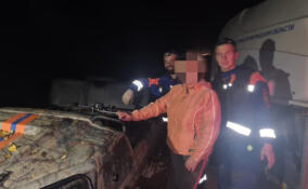 Минувшей ночью спасатели дважды приходили на помощь заплутавшим в лесу людям