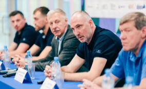 В спорткомплексе Соснового Бора прошла пресс-конференция игроков и руководства волейбольного клуба "Динамо-ЛО"