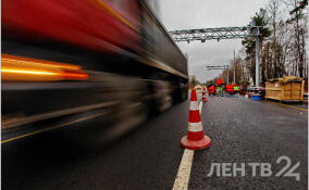 Из-за прогнозируемого гололёда на дорогах Ленобласти объявлен "желтый" уровень опасности