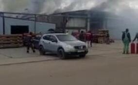 В поселке Тельмана горело здание «Национальной пожарной компании»