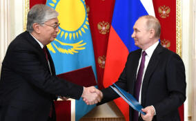 Непростой визит: Владимир Путин едет в Казахстан