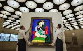 Картина Пабло Пикассо «Женщина с часами» продана на аукционе за 139 млн долларов