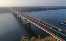 Ладожский мост разведут для прохода барже-буксирного состава 10 ноября