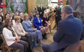Губернатор Ленобласти посетил международную выставку-форум «Россия»