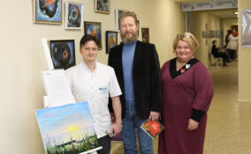 В петербургской поликлинике открылась выставка картин врача-токсиколога