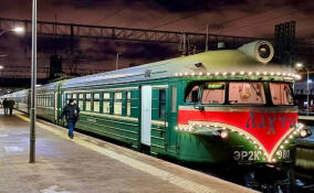 Туристический ретропоезд "Лахта" будет ходить между Петербургом и Выборгом в предпраздничные дни