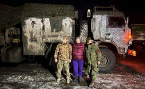 Общественная палата Тосненского района передала бойцам гуманитарную посылку