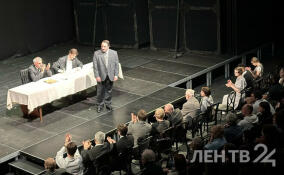 В Александринском театре прошел пресс-показ спектакля Валерия Фокина «Мейерхольд. Чужой театр»