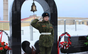 Воспитанники кадетского корпуса Новолисинской школы посетили мемориал погибшим участникам СВО