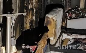 Из охваченной огнем квартиры в деревне Кипень вынесли мужчину