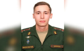 Гвардии старший лейтенант Домрачев оперативно восстановил связь с командованием