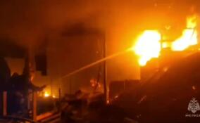 Пожару в здании по производству стеклопакетов в Ковалево присвоили номер 1-БИС