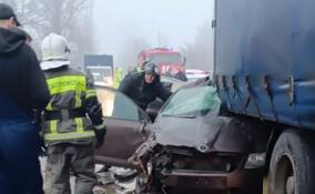 Массовое ДТП на Киевском шоссе: столкнулись два грузовика и две легковушки