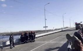 Александр Дрозденко дал старт открытию моста через Волхов в Киришах