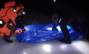 Водолазы обнаружили в озере Сяберо тело водителя утонувшего УАЗ