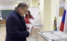 Руководитель филиала фонда «Защитники Отечества» в Ленобласти Сергей Галяев проголосовал в Гатчине