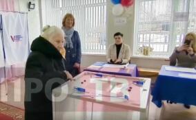 101-летняя жительница Ленобласти проголосовала на выборах президента России