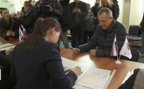 Губернатор Ленинградской области проголосовал на выборах президента России