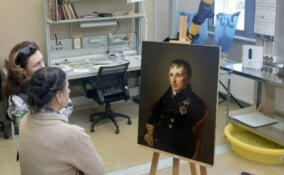 Отреставрированный портрет Алексея Оленина вернулся в музей «Приютино»
